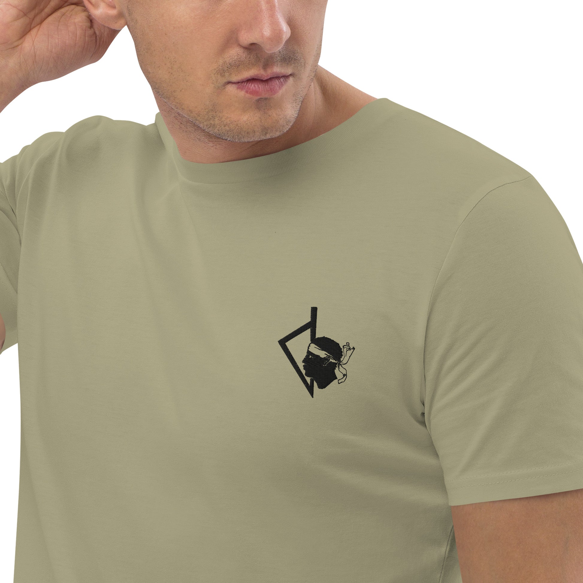 T-shirt unisexe en coton bio Corse Stylisée & Tête de Maure - Ochju Ochju Sage / S Ochju T-shirt unisexe en coton bio Corse Stylisée & Tête de Maure